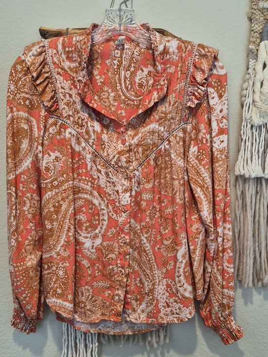 Kivari Tops - Kivari Casablanca Floral Paisley Ruffled Pleated Lace Detail Top, Size 4
